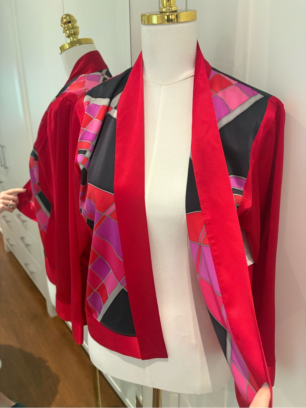 Vintage silk jacket - Picture 3 of 5